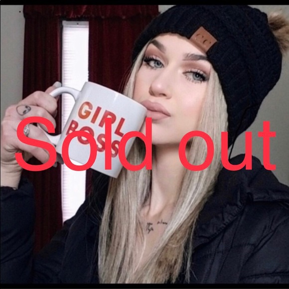 CC Boutique Accessories - CC POM POM STYLE BEANIE!